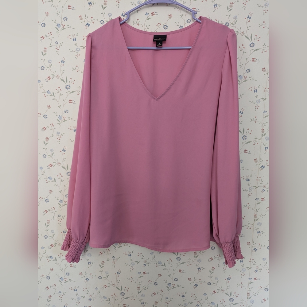 🩷 Worthington Blouse Smocked Cuffs VNeck Office Professional Career Business
